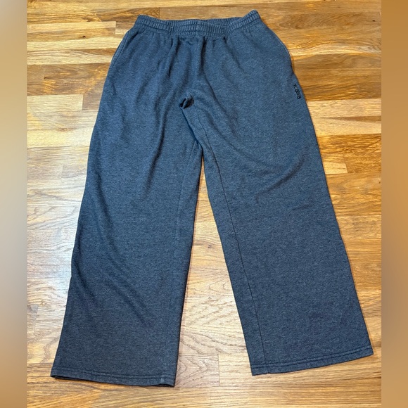 REEBOK gray sweat pants - Picture 1 of 8